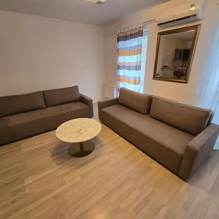 Vodni With Parking Apartamento *