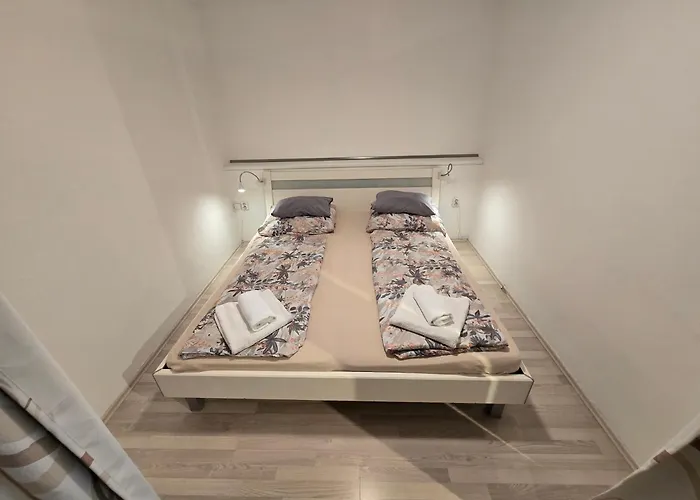 Vodni With Parking アパート